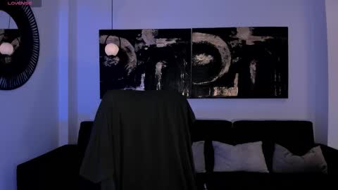 Alana online show from November 2025 11:49:01 AM