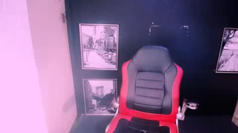 alanadelray online show from November 2025 07:41:02 AM