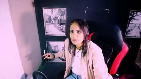 alanadelray online show from November 2025 07:30:01 AM