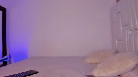 Alanna online show from January 2025 05:00:02 AM