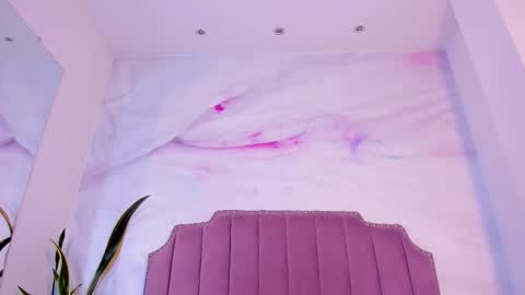 Alana Kim online show from October 2025 11:21:02 AM