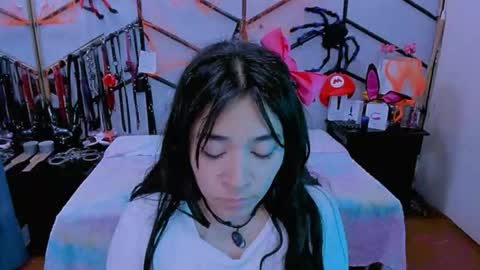 Snapshot of alanaluke chatting on October 2025 12:33:01 AM Alana online show from October 2025 12:33:01 AM