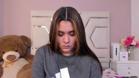 Snapshot of alanarousse_ chatting on June 2026 12:08:01 PM alanarousse_ online show from June 2026 12:08:01 PM