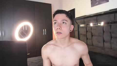 alanblack1 online show from November 2025 01:39:01 AM