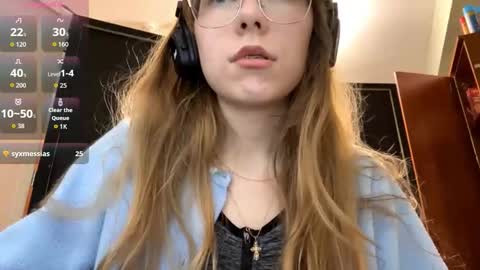 Stella online show from September 2025 05:23:01 PM