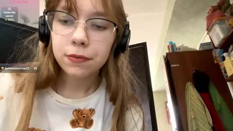 Stella online show from September 2025 10:38:02 AM