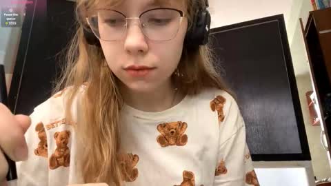 Stella online show from September 2025 10:39:02 AM