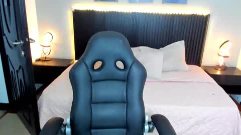 ALANI online show from October 2025 11:01:01 AM