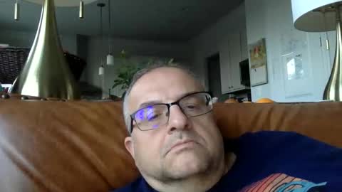 alankrieski1174 online show from November 2025 12:04:01 PM