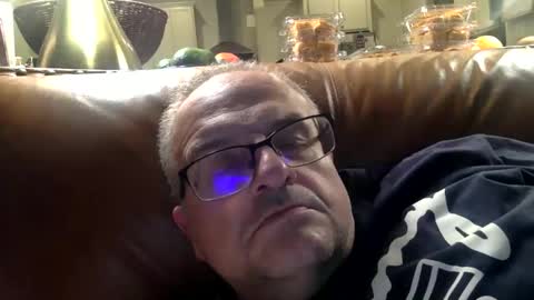 alankrieski1174 online show from November 2025 05:39:02 AM