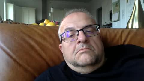 alankrieski1174 online show from November 2025 01:03:01 PM