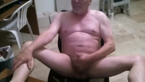 Alanlee10allen online show from April 2026 06:42:02 AM