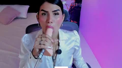 Alana online show from June 2026 06:56:01 PM