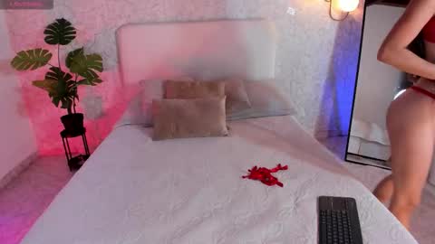 Snapshot of alannarouge chatting on February 2026 12:09:01 PM alannarouge online show from February 2026 12:09:01 PM