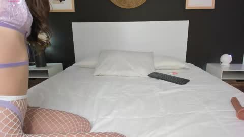 Snapshot of alannarusselll chatting on January 2026 08:12:02 PM Alanna Cute Russell online show from January 2026 08:12:02 PM