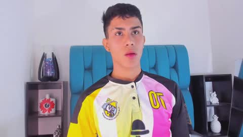 alannaughty_ online show from January 2025 09:03:01 PM