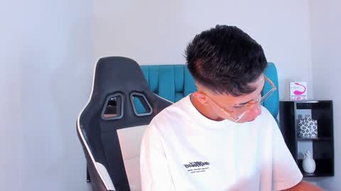 alannaughty_ online show from January 2025 07:32:01 AM