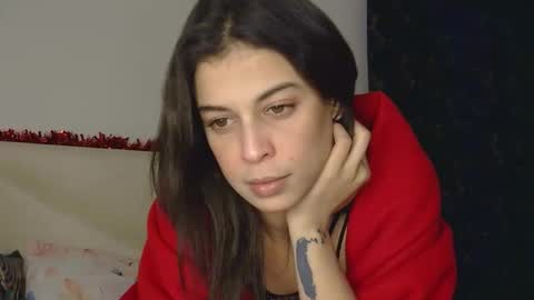 Snapshot of alaouirim25 chatting on February 2026 05:28:02 PM AllylicArabis online show from February 2026 05:28:02 PM