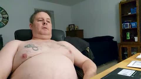 Snapshot of alaricdraken chatting on February 2026 03:05:01 AM Alaric Draken online show from February 2026 03:05:01 AM