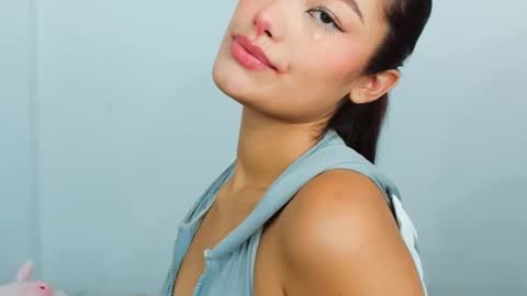 alasska_18 online show from October 2025 10:01:01 PM