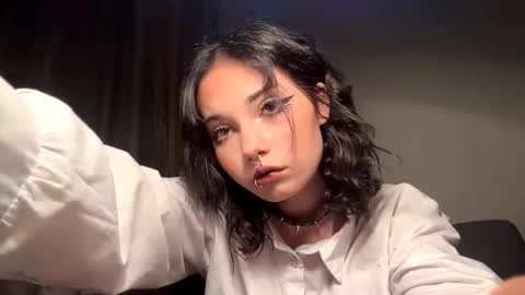 Im Katrina online show from September 2025 03:28:02 PM