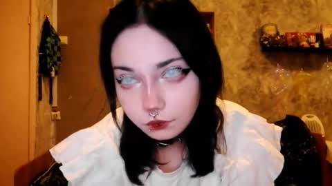 Im Katrina online show from October 2025 05:45:02 PM