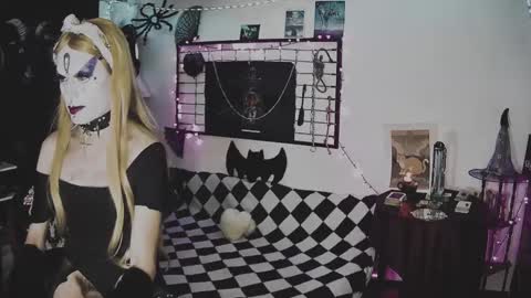 Mistic witch online show from February 2025 09:14:02 PM