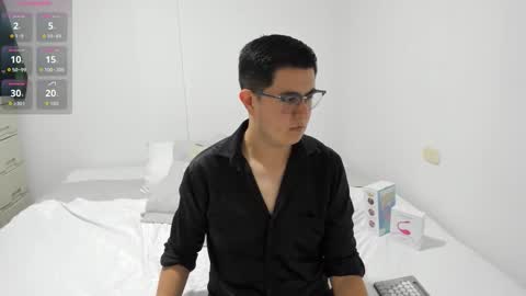 Alejandro Thamer online show from November 2025 07:36:02 PM