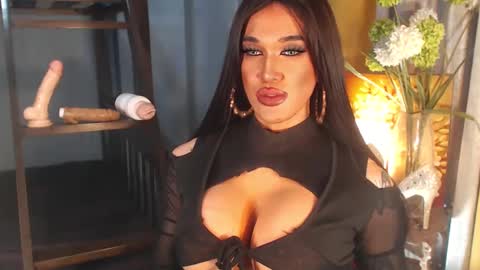 aleinacroft online show from March 2025 09:55:02 AM