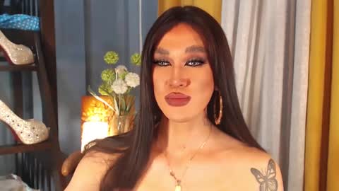 aleinacroft online show from March 2025 06:44:01 AM