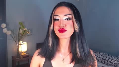 aleinacroft online show from December 2025 04:17:02 AM