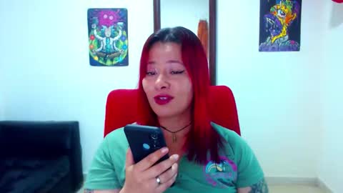 aleja online show from November 2025 08:18:01 PM