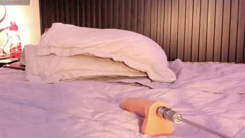 aleja__slav3 online show from March 2025 09:18:01 AM