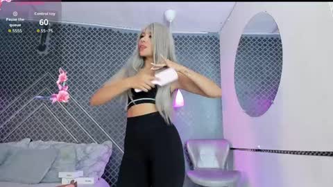 aleja_bloom online show from May 2026 12:12:02 PM