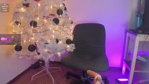 Aleja online show from December 2024 07:38:02 PM