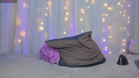 Aleja online show from February 2025 12:19:02 AM