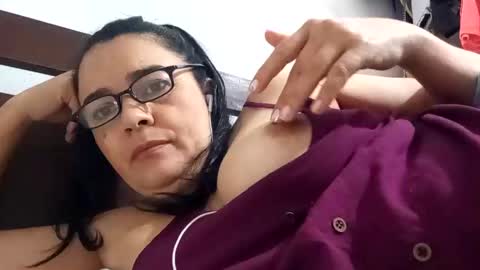 alejakin online show from November 2025 10:31:02 PM