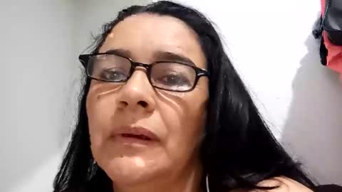 alejakin online show from November 2025 10:22:02 PM