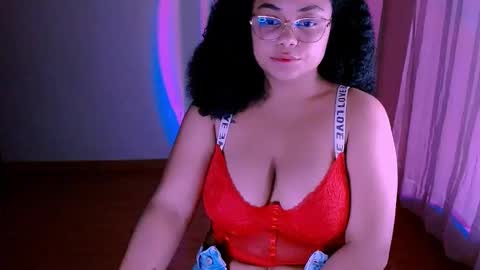 Alejandra  online show from November 2025 12:00:01 AM