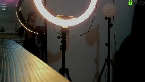 Alejandra online show from January 2025 12:22:01 PM