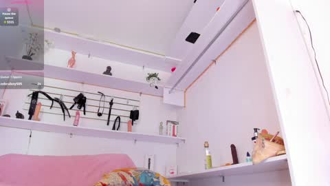 Alejandra online show from January 2025 08:01:01 AM