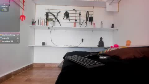 Alejandra online show from February 2025 07:49:01 PM