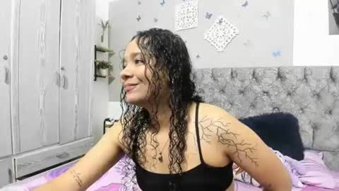 Snapshot of alejandra_evanss chatting on February 2025 03:01:02 AM alejandra_evanss online show from February 2025 03:01:02 AM