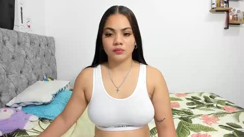 Snapshot of alejandra_evanss chatting on November 2025 11:10:02 PM alejandra_evanss online show from November 2025 11:10:02 PM
