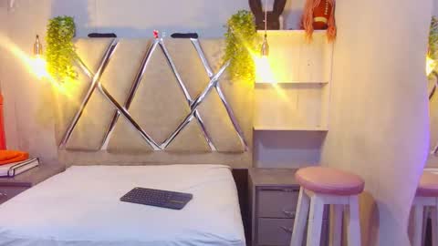 alejandra martins online show from October 2025 02:57:02 AM