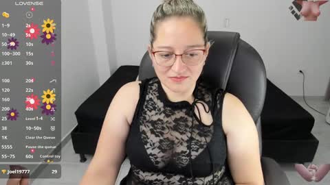 Snapshot of alejandra_milf_ chatting on February 2025 12:09:01 AM alejandra online show from February 2025 12:09:01 AM