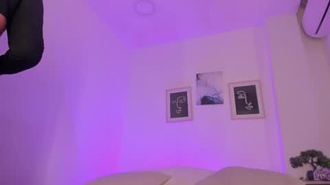 Alejandra online show from April 2026 11:59:01 AM