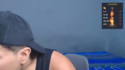 Alejandro G online show from November 2025 02:39:01 PM