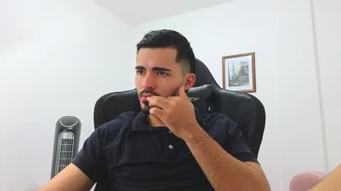 alejandroo_7 online show from January 2025 08:07:02 PM