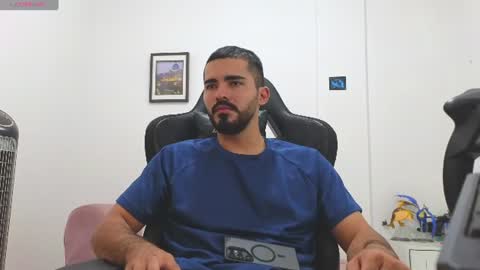 alejandroo_7 online show from June 2026 08:51:02 PM